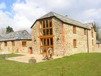 Luxurious tone barn to sleep 10-12