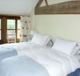 self-catering twin bedroom herefordshire
