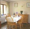 holiday cottage Suffolk 2 bedrooms dining room