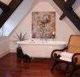 dorset large group accommodation bathroom