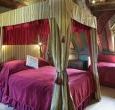 cottage with four poster bed in charming Grade II listed cottage in Ledbury