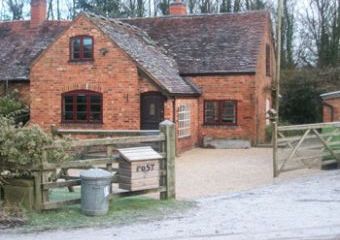 Little Beanit Farm Cottage  - Coventry,  