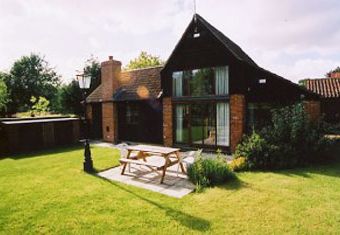 Woodmans Farm Self Catering Cottages  - Stratton Strawless, near Aylsham,  
