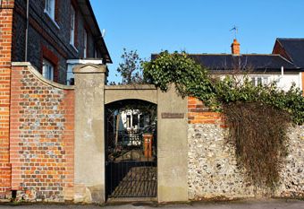 Oak Cottage  - Wallingford nr. Oxford,  