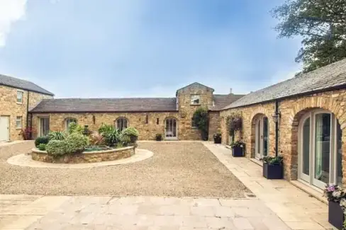  Arches Barn near the Yorkshire Dales  - Photo 1