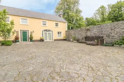  Coach House Cottage near the Burren Park  - Photo 1