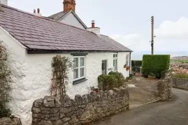 Craiglwyd Bach, Llandudno, Conwy