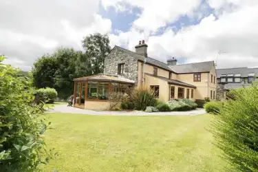 Ddol Helyg Farmhouse, Caernarfon, Gwynedd