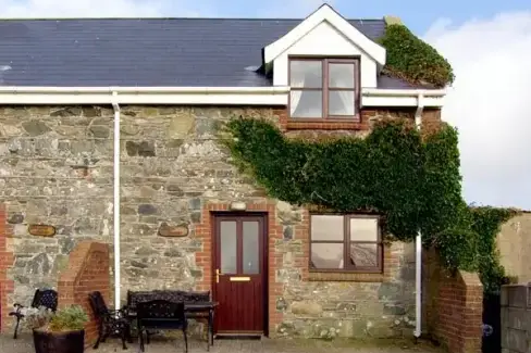  Dog-Friendly Kilmore Quay Cottage  - Photo 1