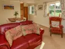 Hill Top Cottage - thumbnail photo 5