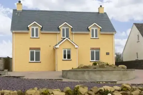  Llain Gwynfor Family Cottage  - Photo 1