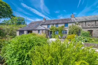 Sandbeds Farmhouse, Grayrigg, Cumbria