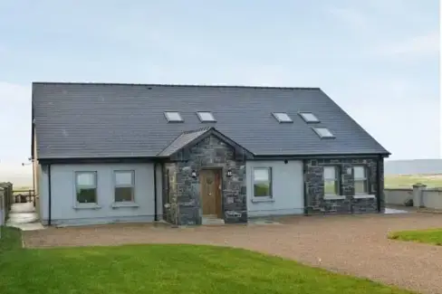  Tranquil Hill Seaview Cottage  - Photo 1