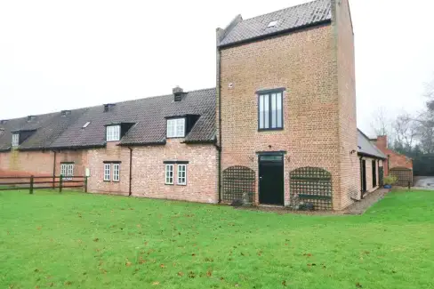  Unique Willow Garth Holiday House near the Yorkshire Dales and North York Moors  - Photo 1