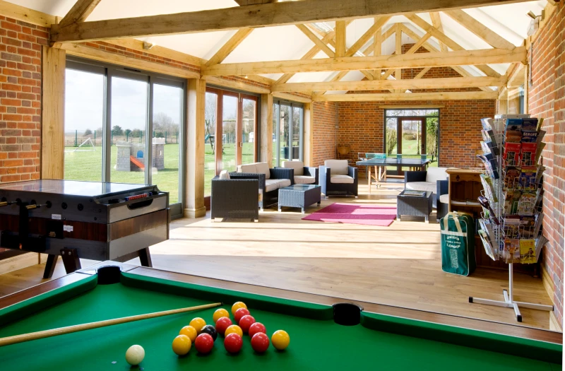 Holiday cottage with games room and leisure facilities